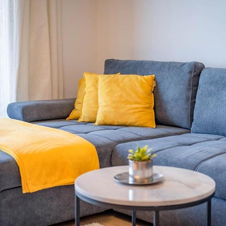 Myflat Coral Beach Apartment Siofok Bagian luar foto