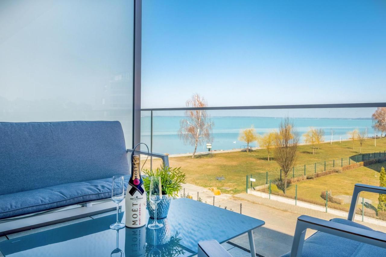 Myflat Coral Beach Apartment Siofok Bagian luar foto