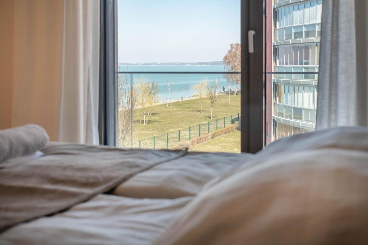 Myflat Coral Beach Apartment Siofok Bagian luar foto